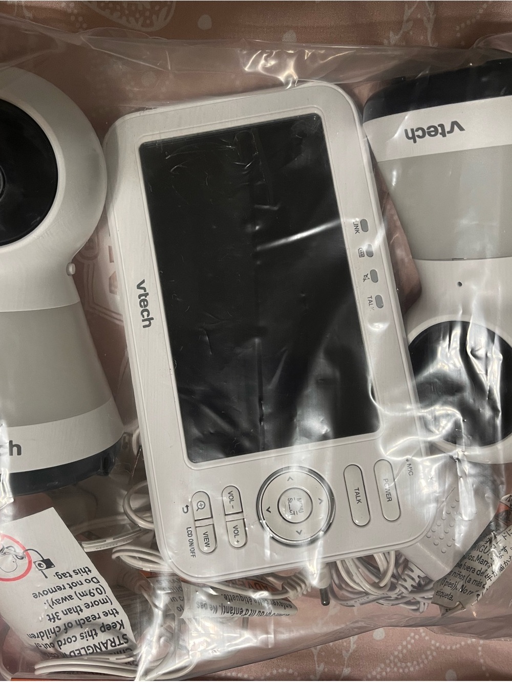 VTech 5” LCD baby monitor w/ dual camera